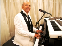 Albano Venditti(Pianist/Singer)Arcadia Duo&Band