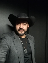 Salvador Hernández